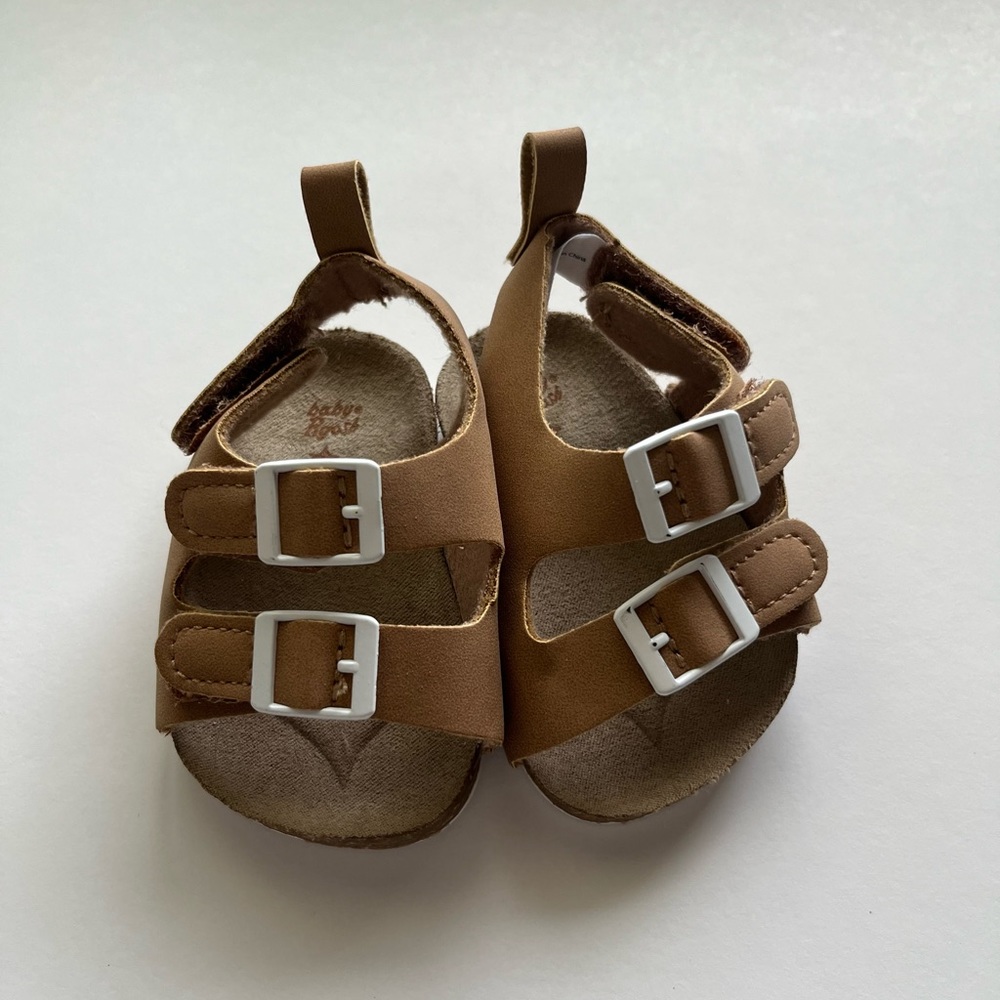 Newborn sandels